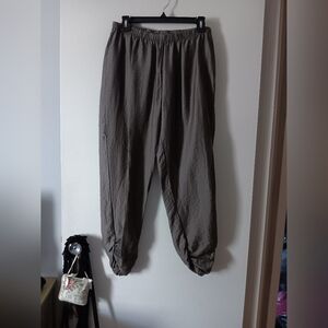 CUT LOOSE Olive Green Parachute Ruched Ankles Pants M